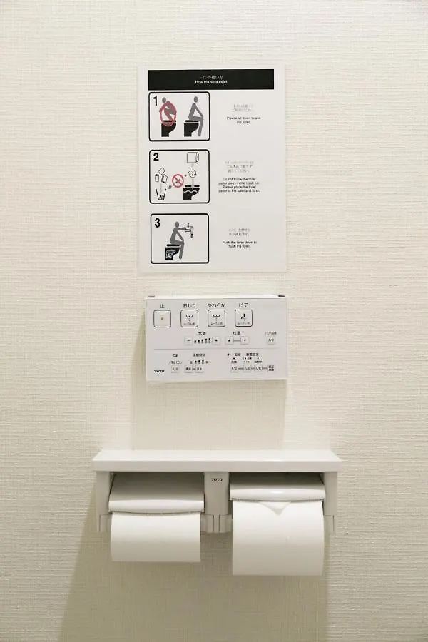 駅まで3分7人で広々使えるスタイリッシュ空間です Apartment Osaka